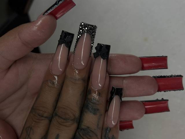 Nail art by Tania