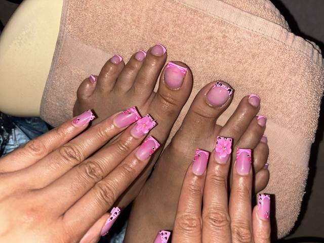 Nail art by Tania