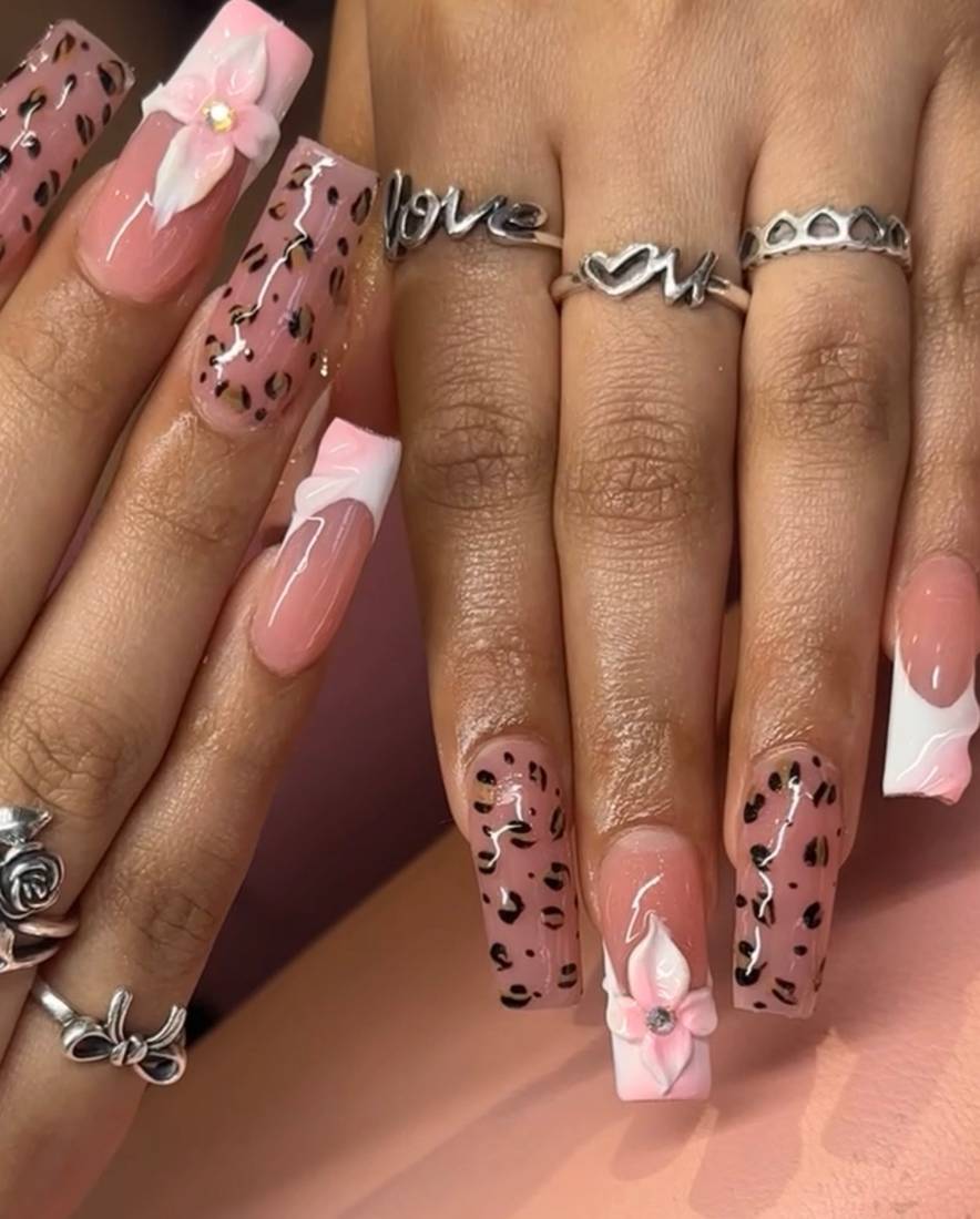 Nail art by Ava